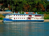 Botel Marina